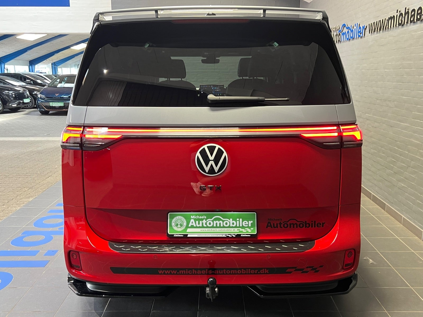 Rød VW ID.Buzz fra 2025