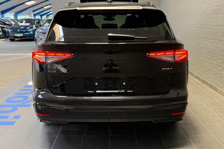 Sort Skoda Enyaq fra 2026