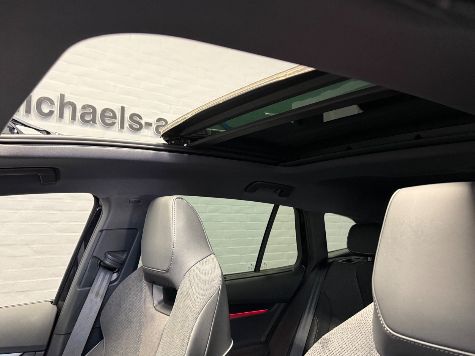 Sort Skoda Enyaq fra 2026