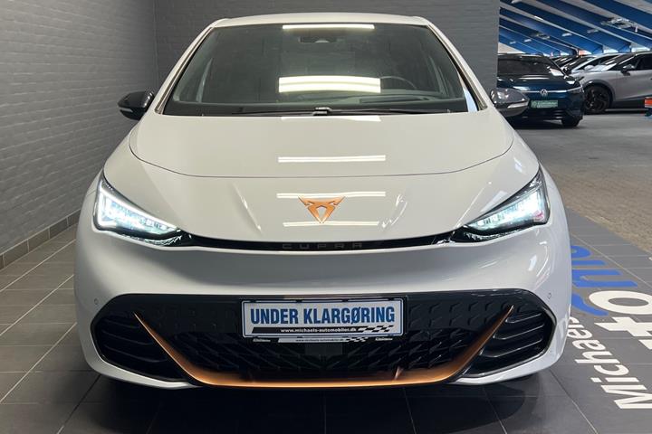 Hvid Cupra Born fra 2023