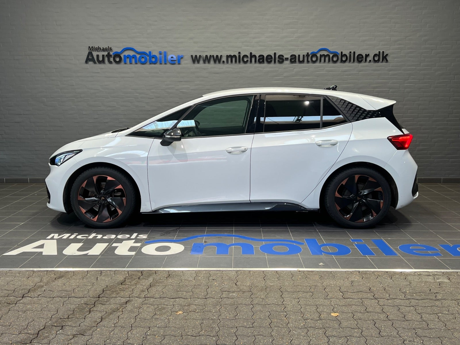 Hvid Cupra Born fra 2023