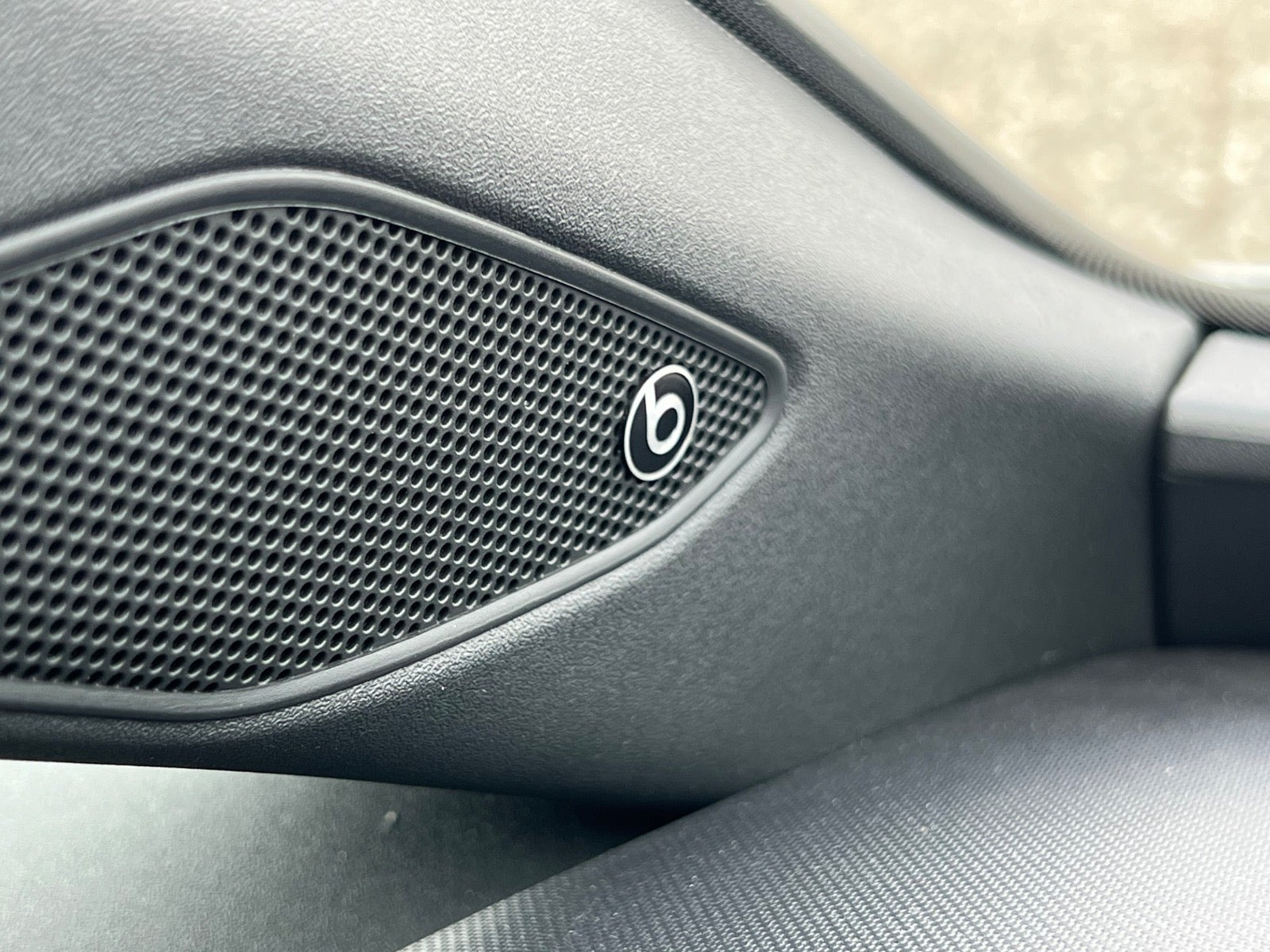 Hvid Cupra Born fra 2023