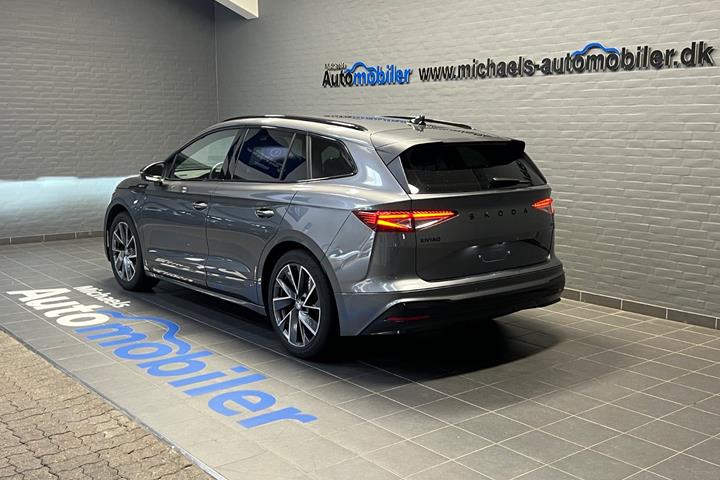 Grå Skoda Enyaq fra 2025