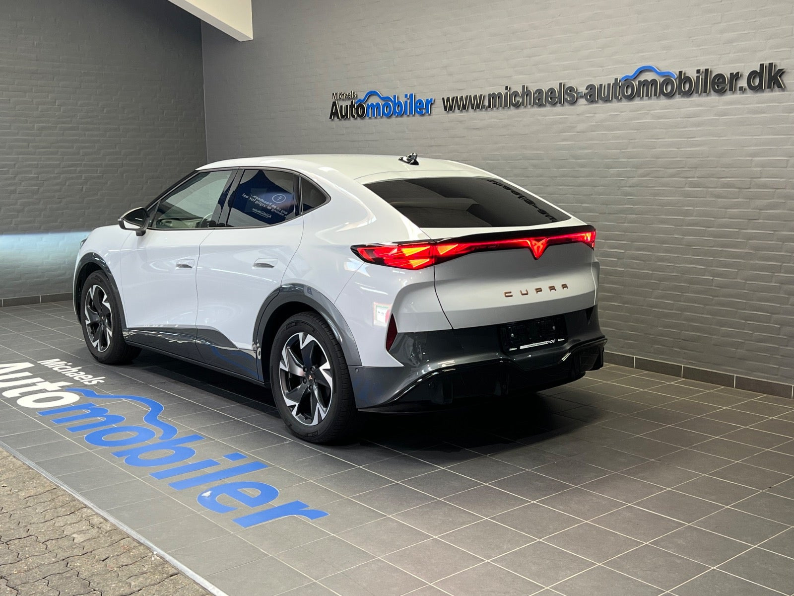 Hvid Cupra Tavascan fra 2024