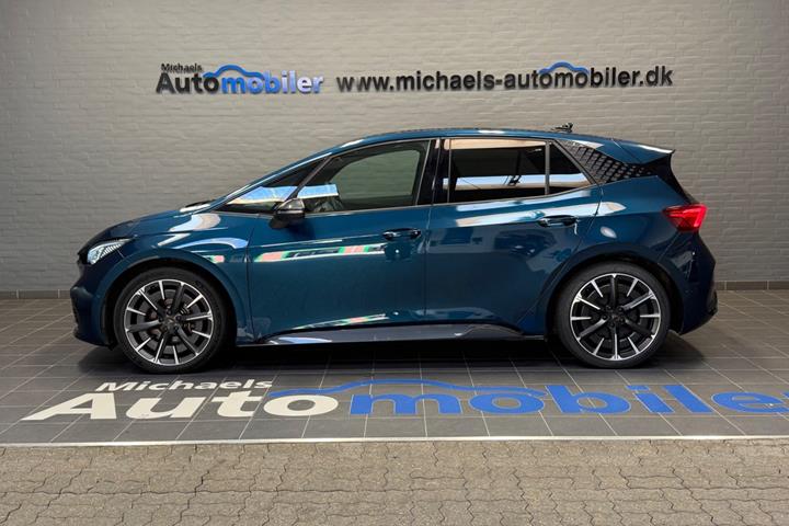 Blå Cupra Born fra 2024