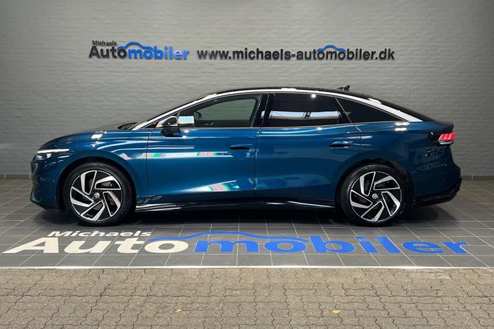 Blå VW ID.7 fra 2024