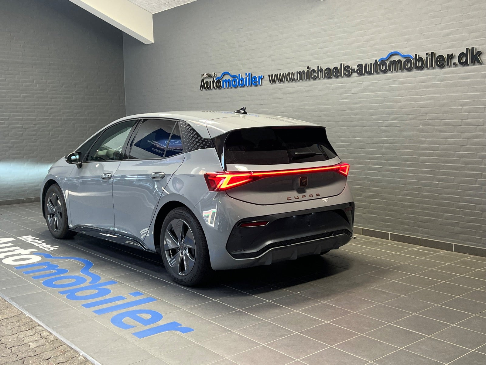 Grå Cupra Born fra 2024