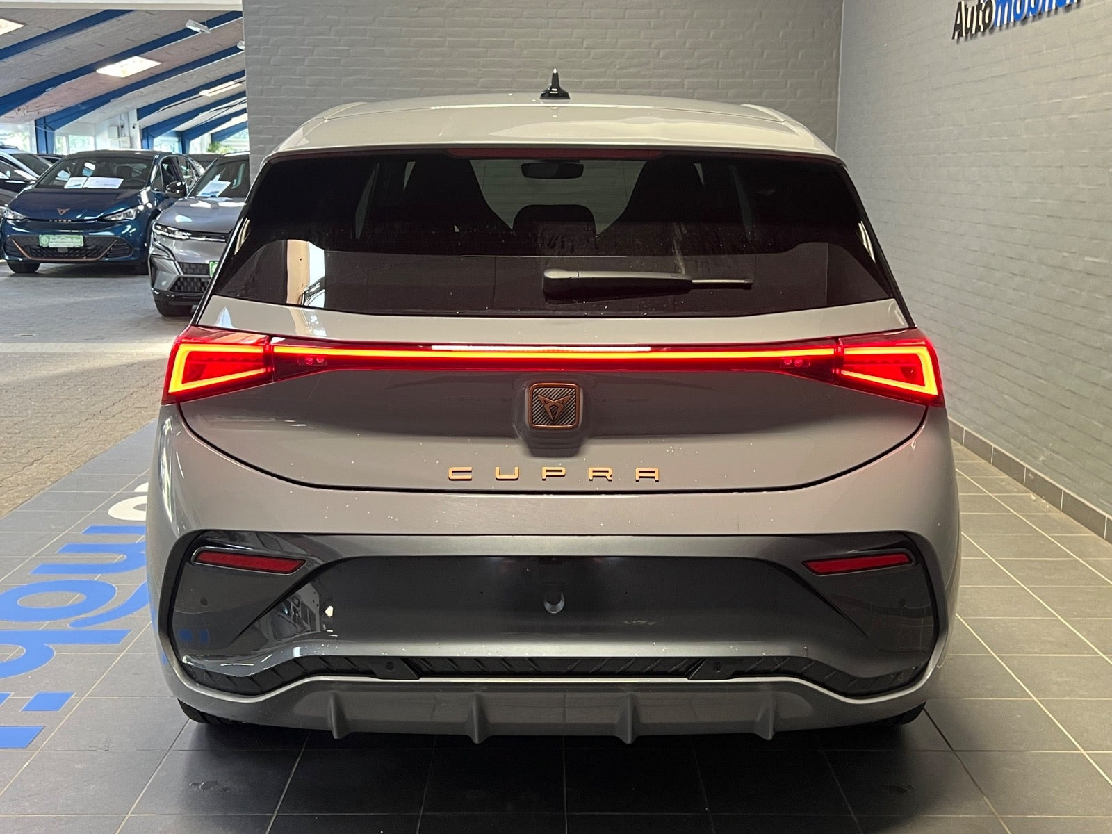 Grå Cupra Born fra 2024