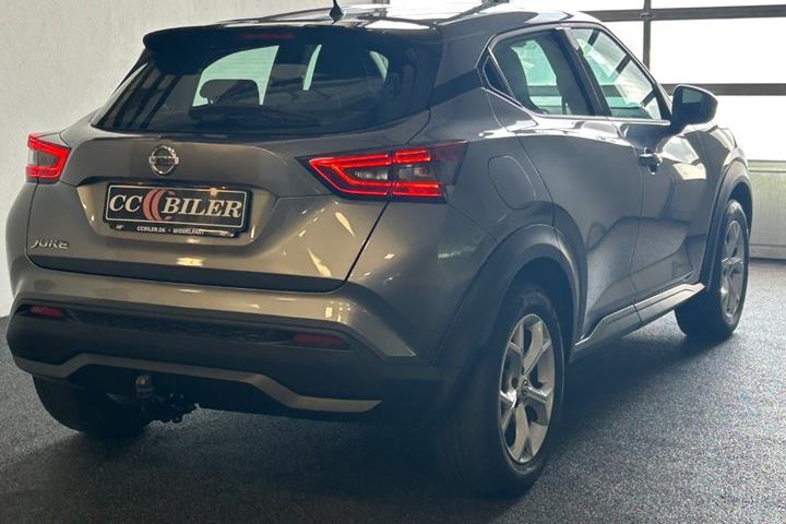 Grå Nissan Juke fra 2020