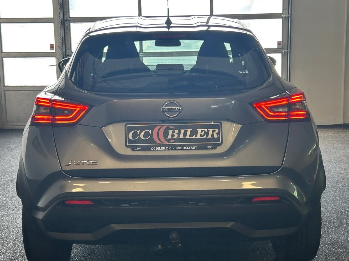 Grå Nissan Juke fra 2020