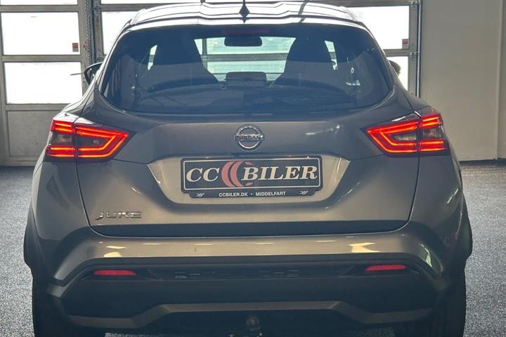 Grå Nissan Juke fra 2020