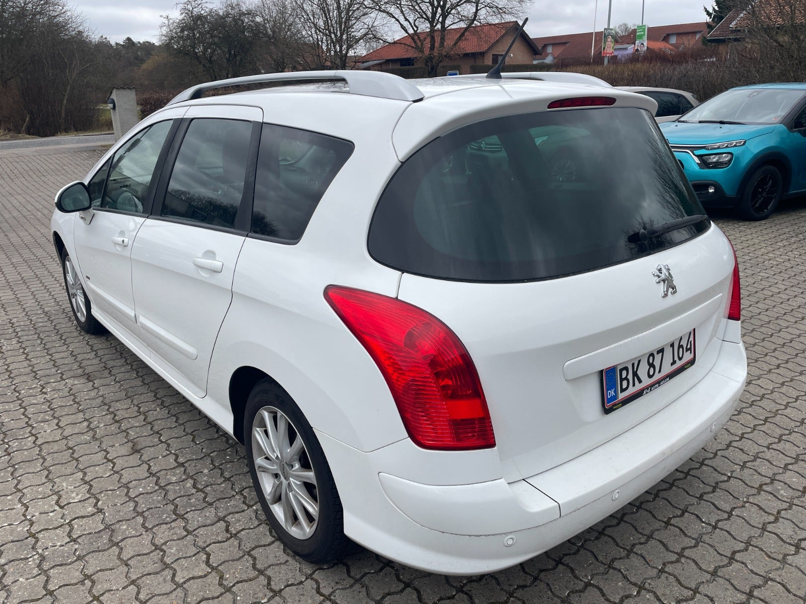 Hvid Peugeot 308 fra 2010
