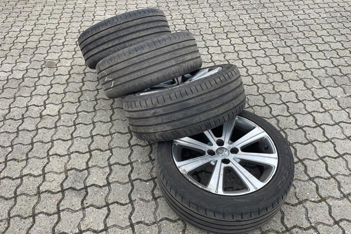 Hvid Peugeot 308 fra 2010