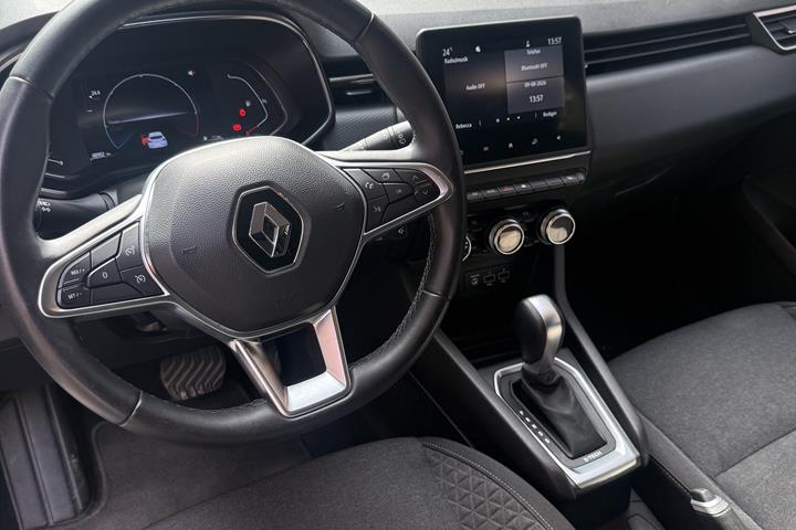 Hvid Renault Clio fra 2021