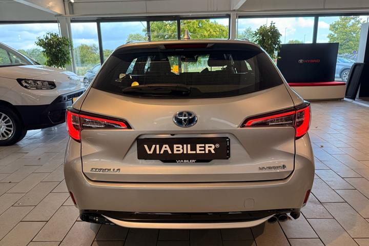 Sølv Toyota Corolla fra 2019