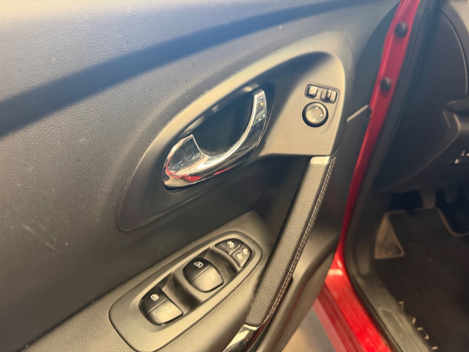Rød Renault Kadjar fra 2016