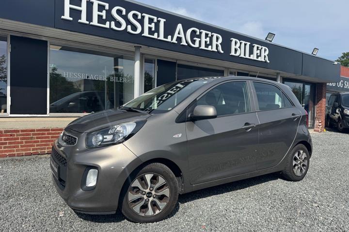 Beige Kia Picanto fra 2017 set udefra