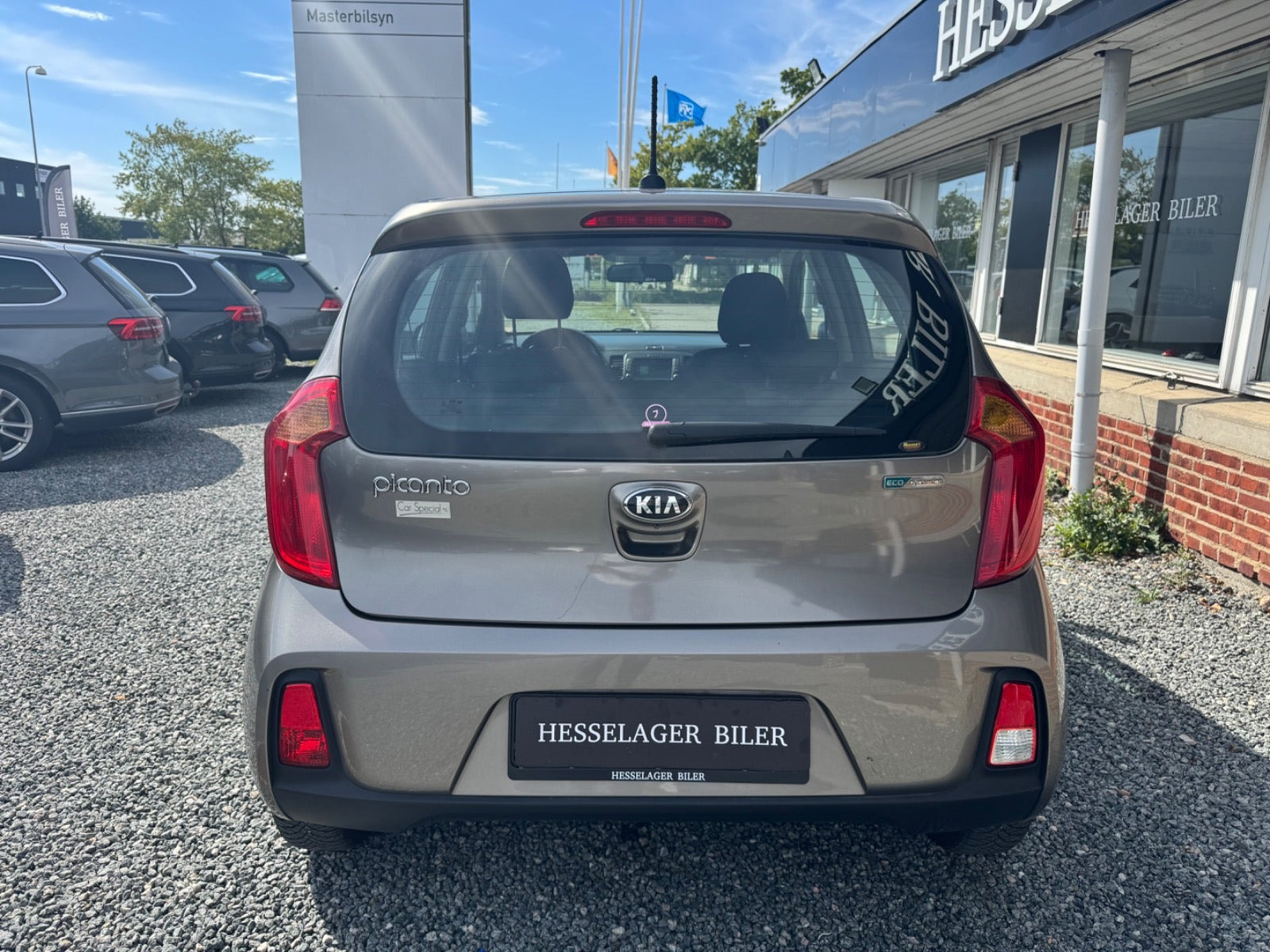 Beige Kia Picanto fra 2017