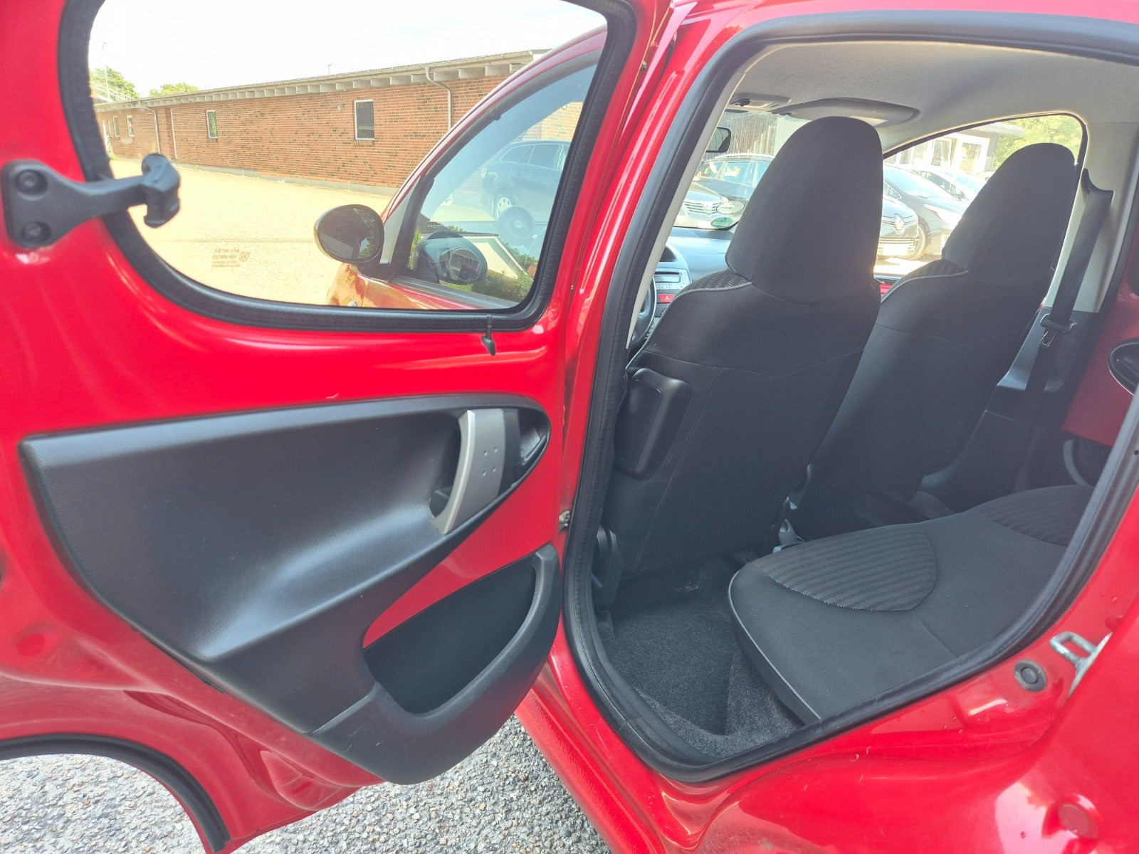 Grøn Peugeot 107 fra 2007