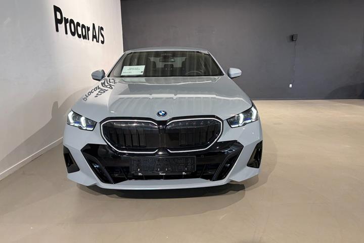 undefined BMW i5 fra 2025