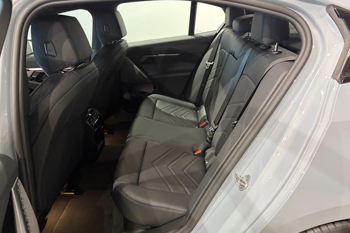 undefined BMW i5 fra 2025