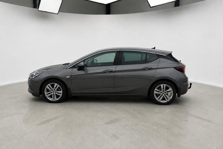 Sort Opel Astra fra 2020