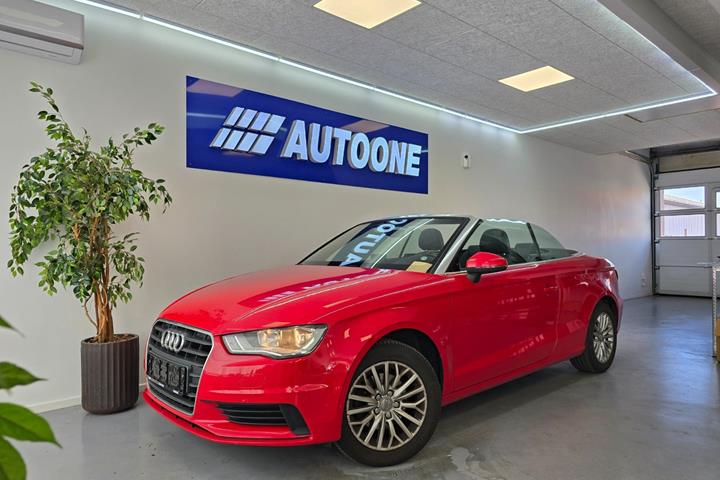 Rød Audi A3 fra 2016