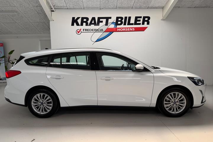 Hvid Ford Focus fra 2021