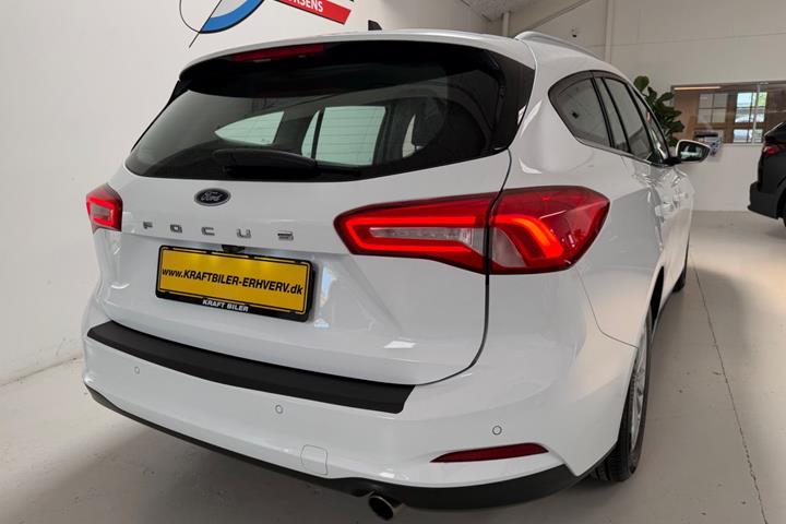 Hvid Ford Focus fra 2021