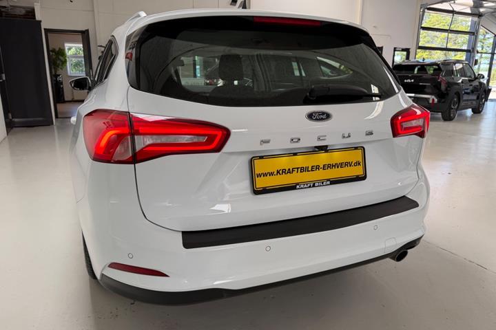 Hvid Ford Focus fra 2021