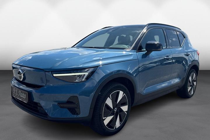 Blå Volvo XC40 fra 2023