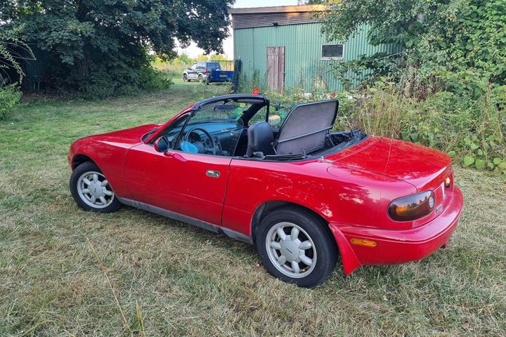 undefined Mazda MX-5 fra 1991