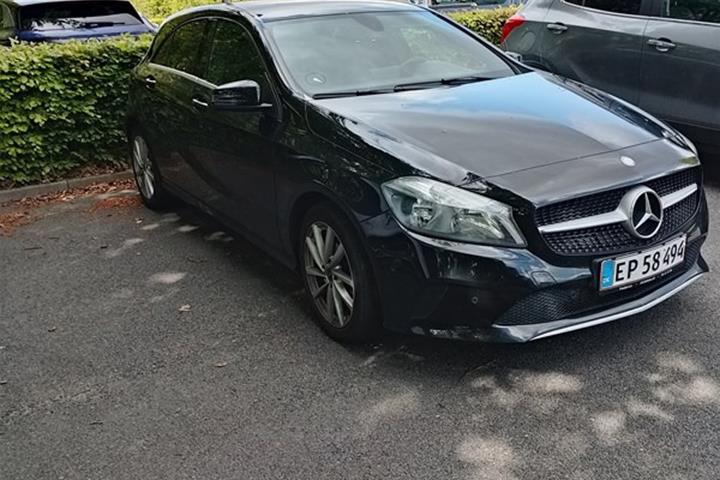 undefined Mercedes 190 E fra 2016