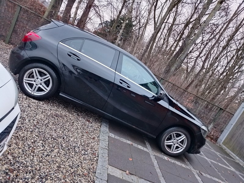 undefined Mercedes 190 E fra 2016