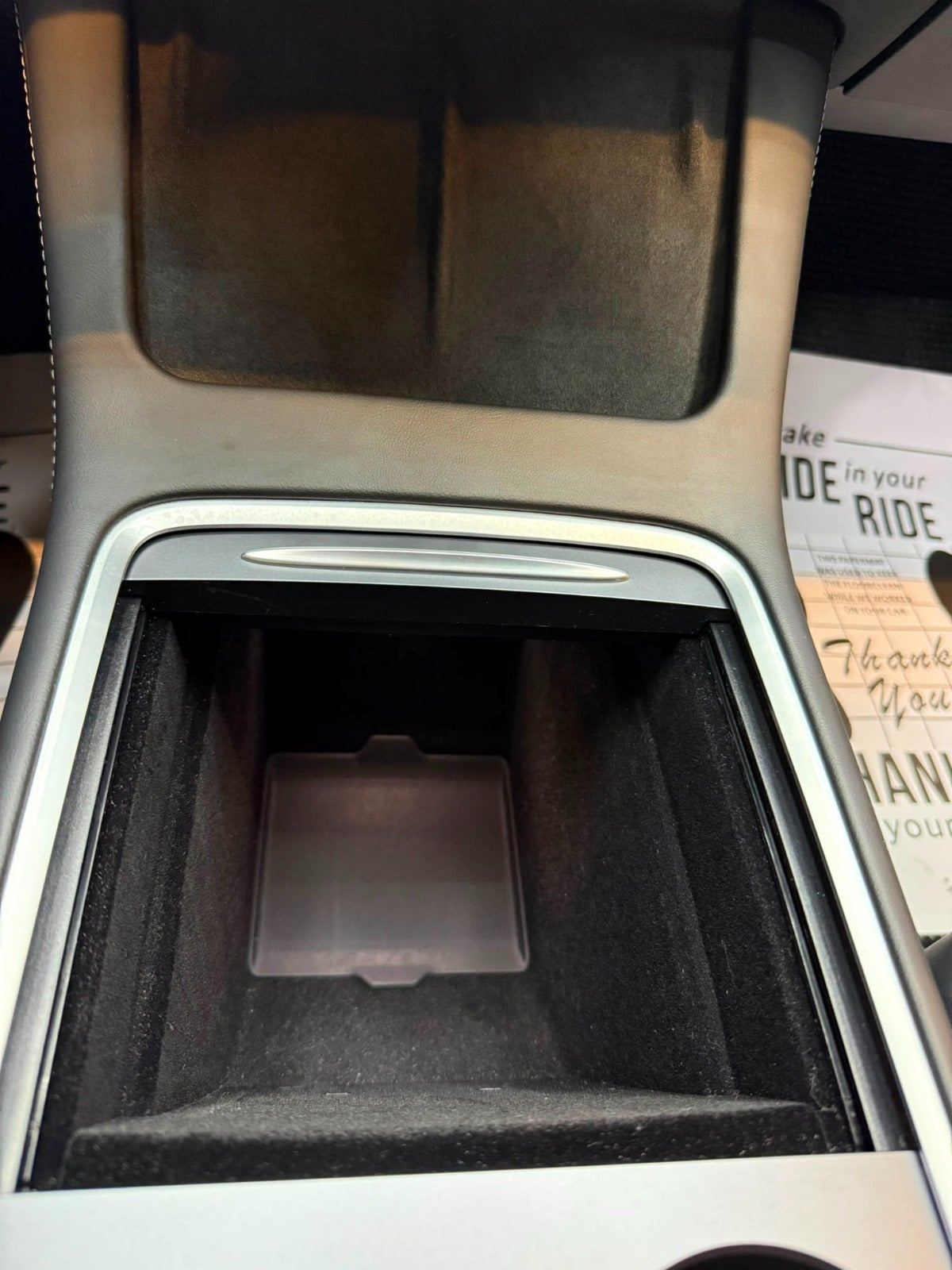 Hvid Tesla Model 3 fra 2023