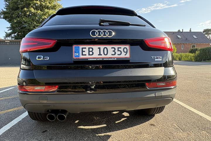 Sort Audi Q3 fra 2015