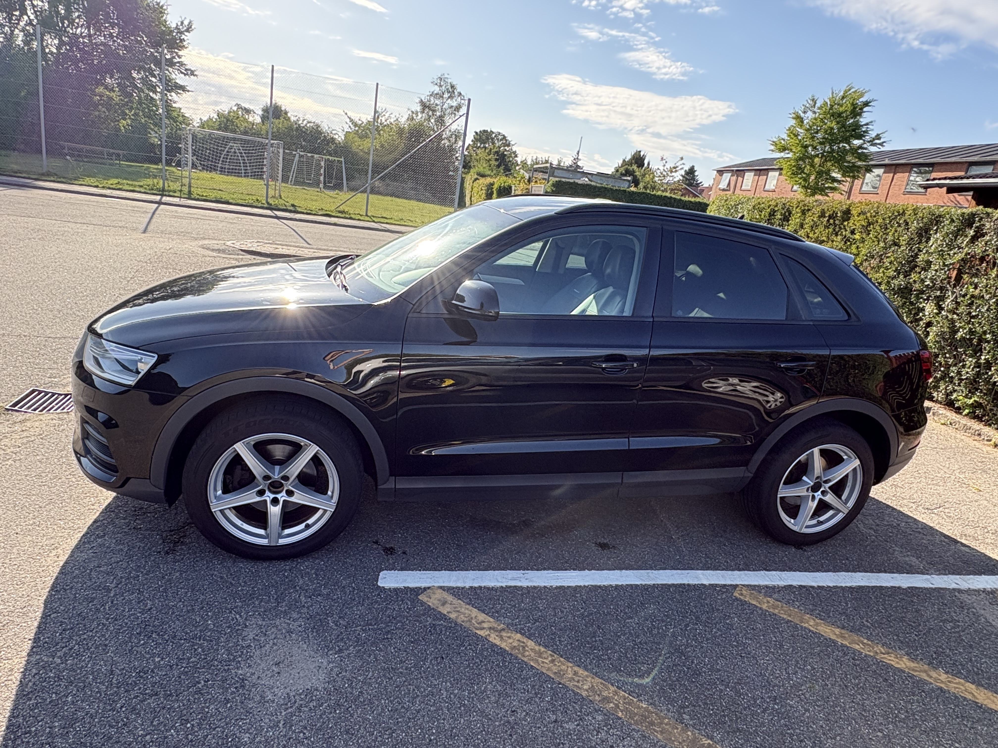 Sort Audi Q3 fra 2015