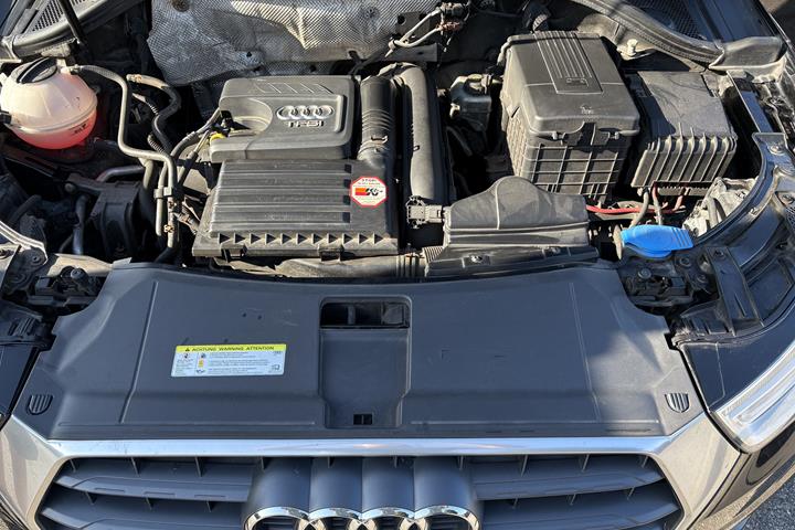 Sort Audi Q3 fra 2015