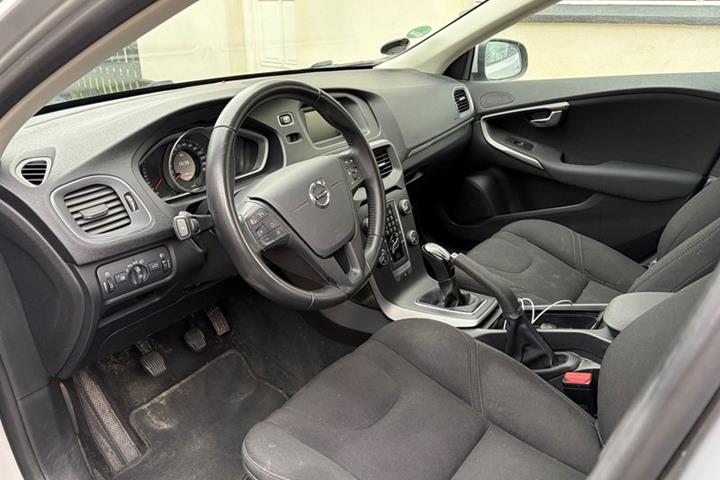 undefined Volvo V40 fra 2018