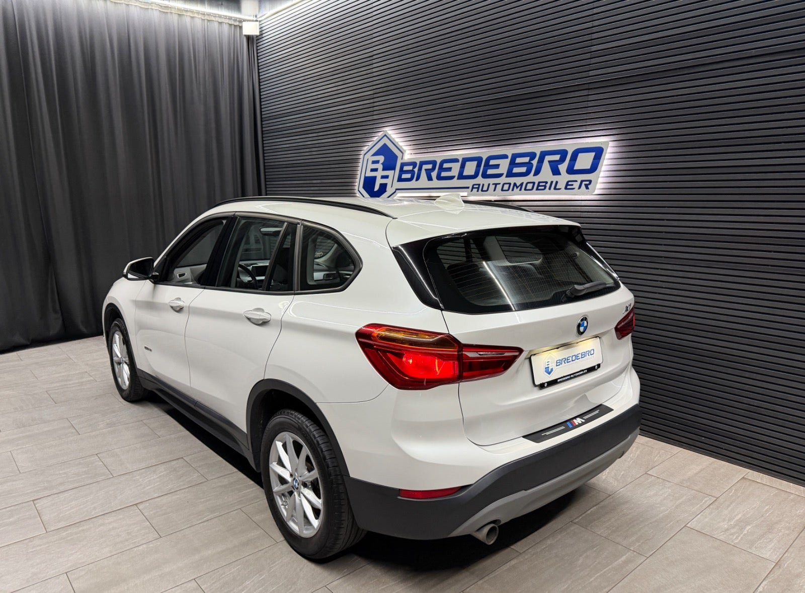 Hvid BMW X1 fra 2018