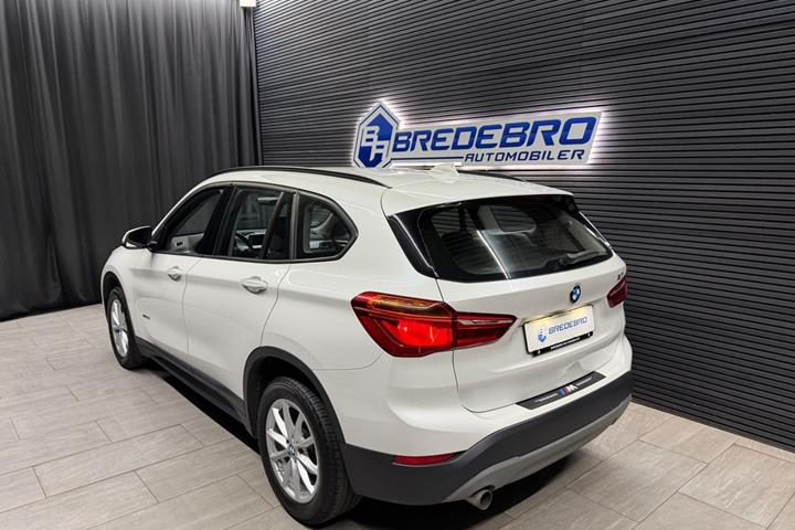 Hvid BMW X1 fra 2018