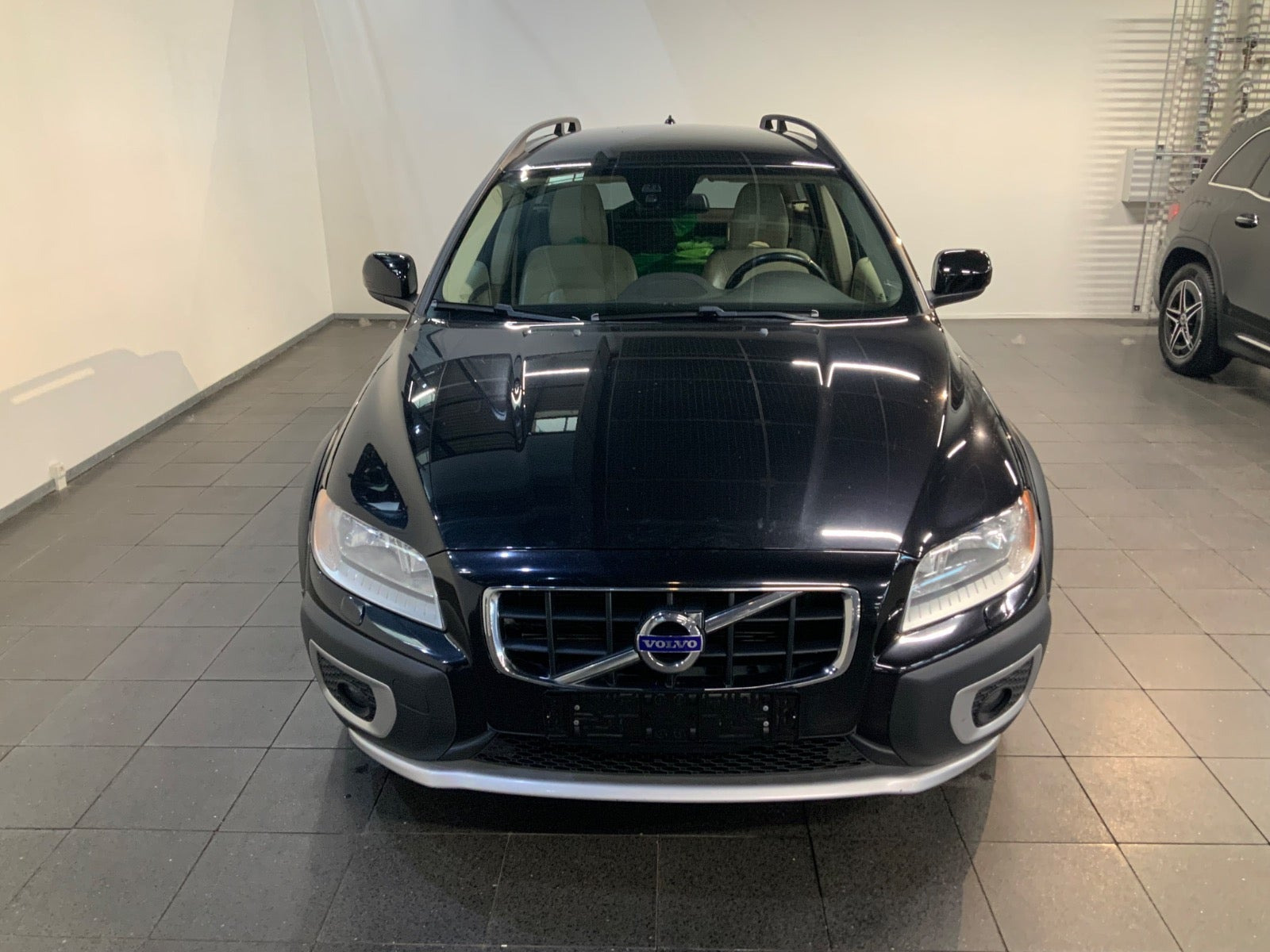 Sort Volvo XC70 fra 2012