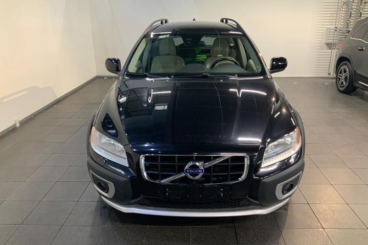Sort Volvo XC70 fra 2012