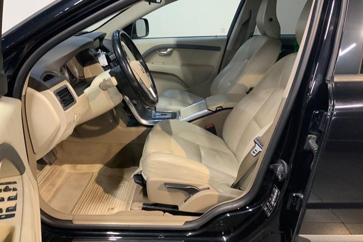 Sort Volvo XC70 fra 2012