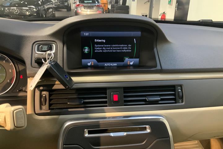 Sort Volvo XC70 fra 2012