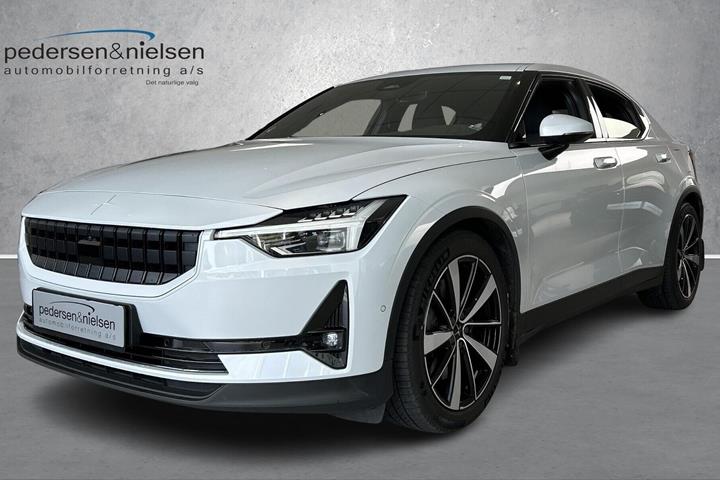 Grå Polestar 2 fra 2021 set udefra