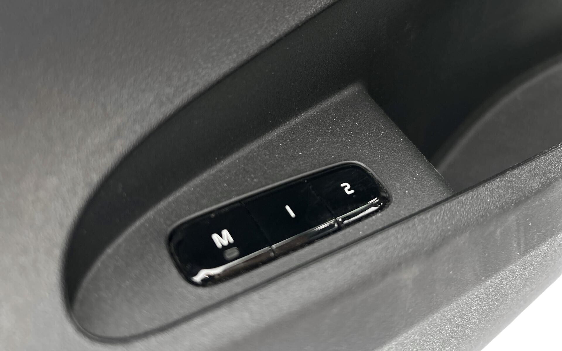 Grå Polestar 2 fra 2021