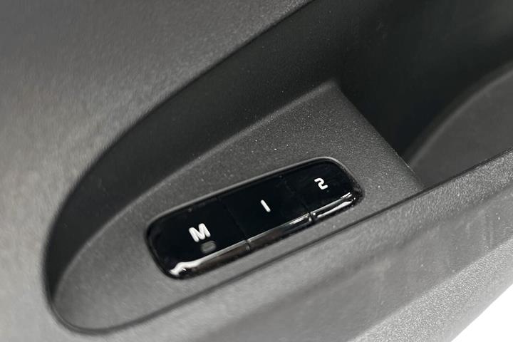 Grå Polestar 2 fra 2021