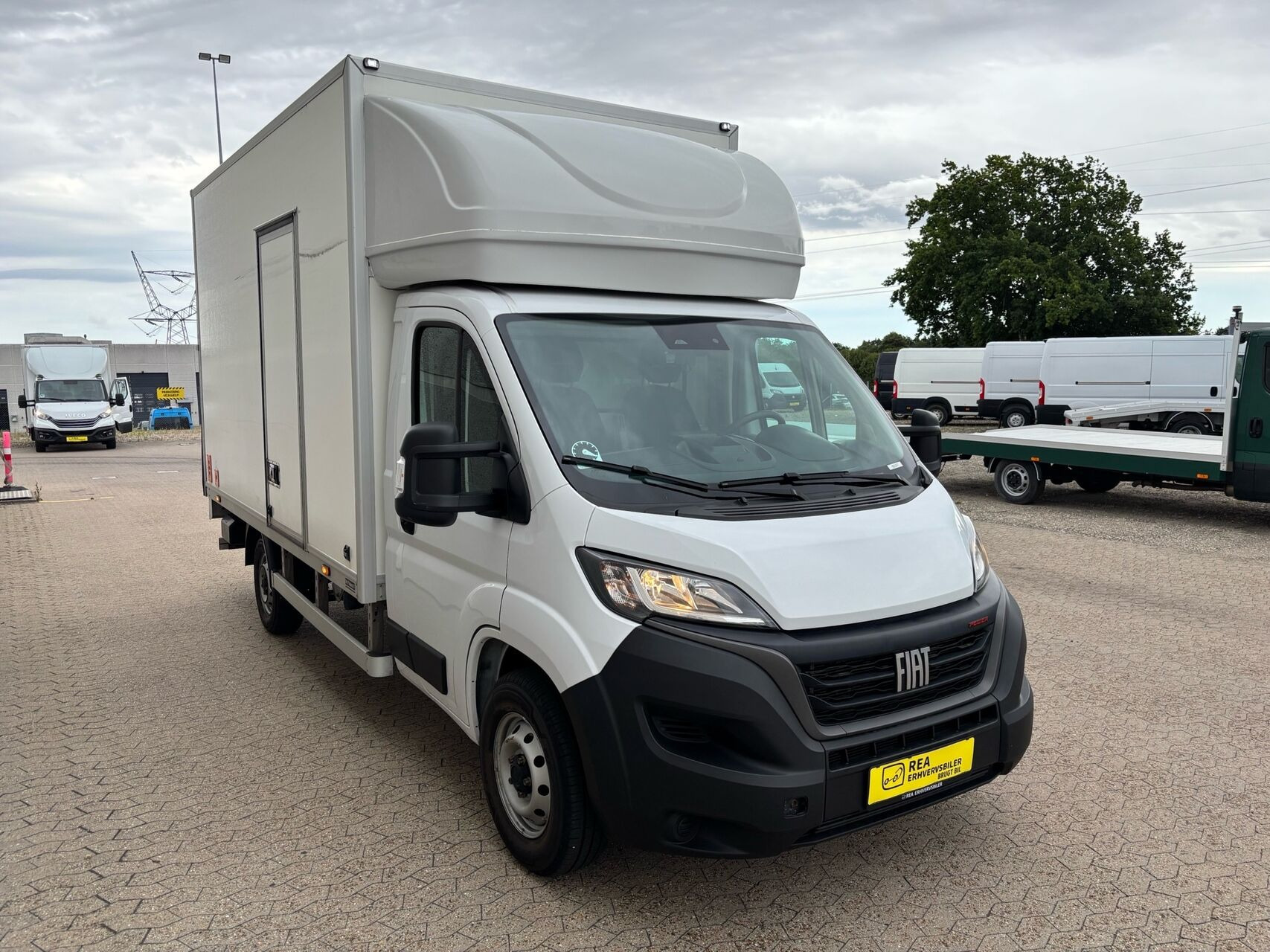 Hvid Fiat Ducato fra 2024