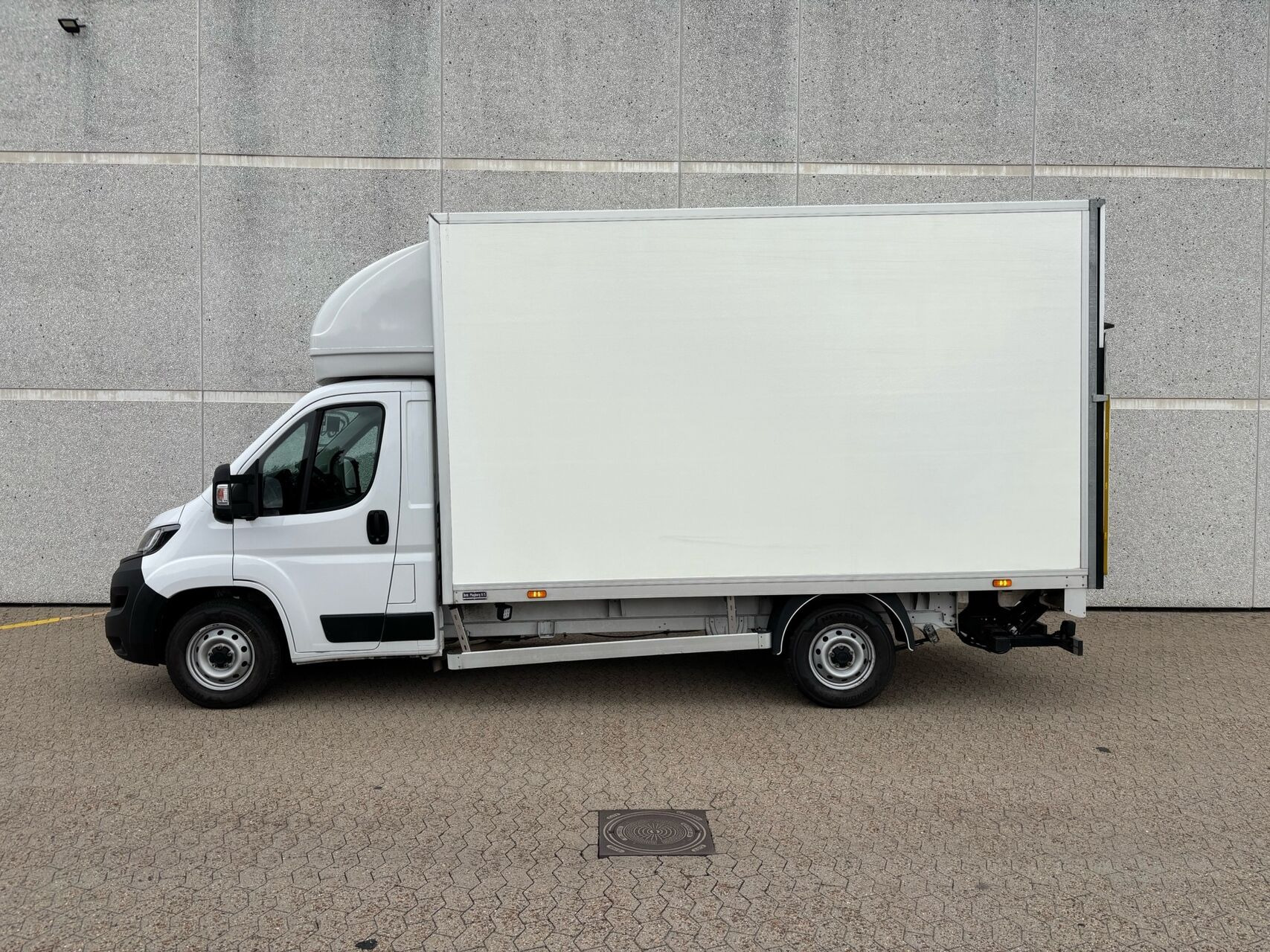 Hvid Fiat Ducato fra 2024